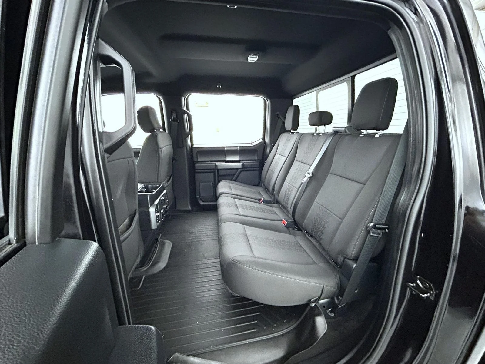 Used 2020 Black Ford XLT image 19