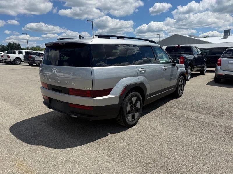 Used 2024 Silver Hyundai SEL image 6