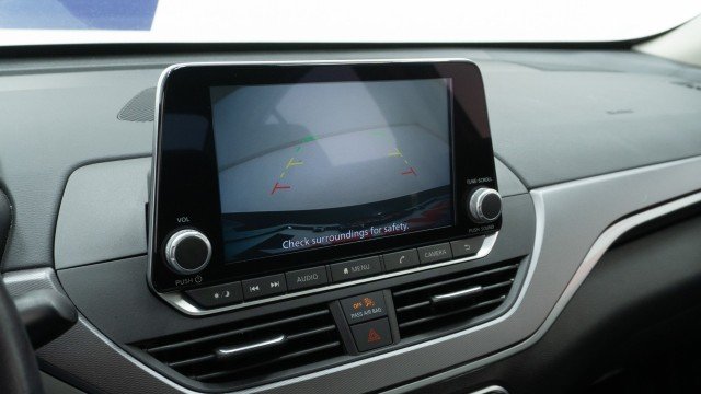 Used 2025 Gun Metallic Nissan SR image 32