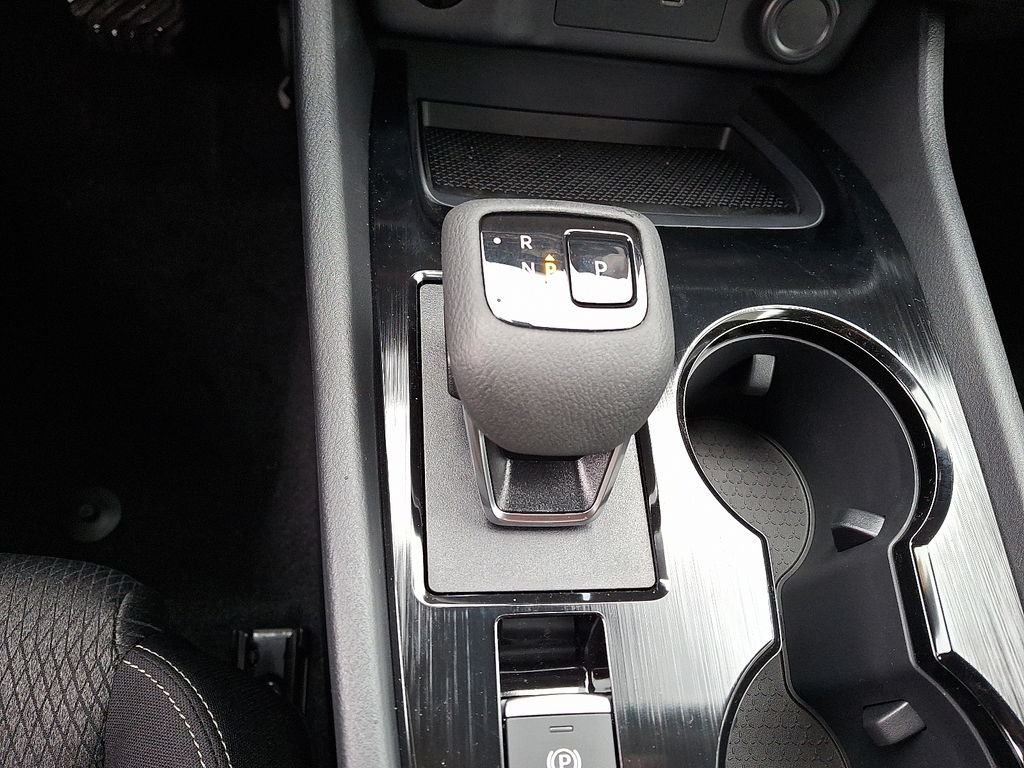 2026 Nissan Rogue — photo 9