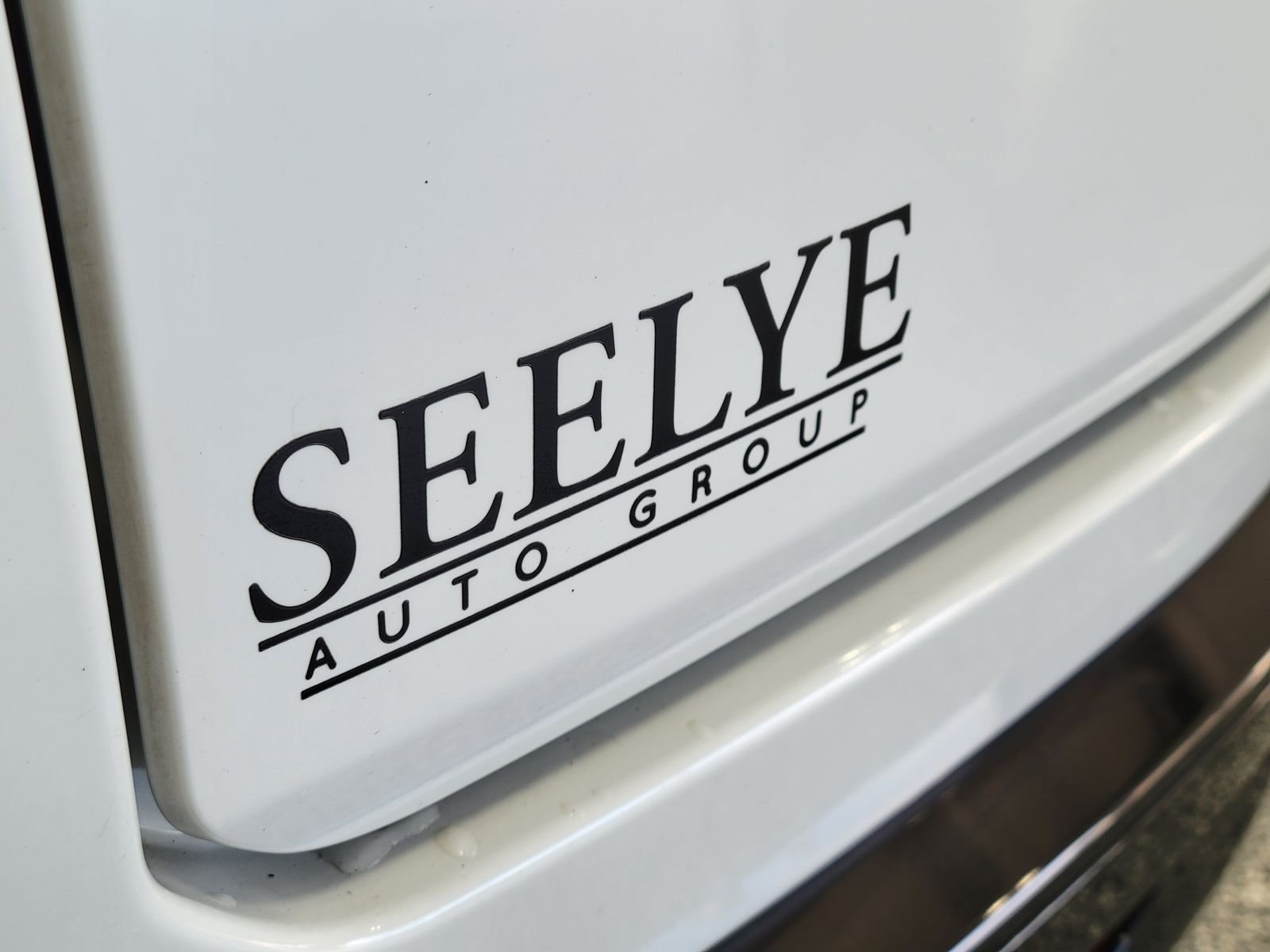 Used 2024 White Jeep Series III image 33