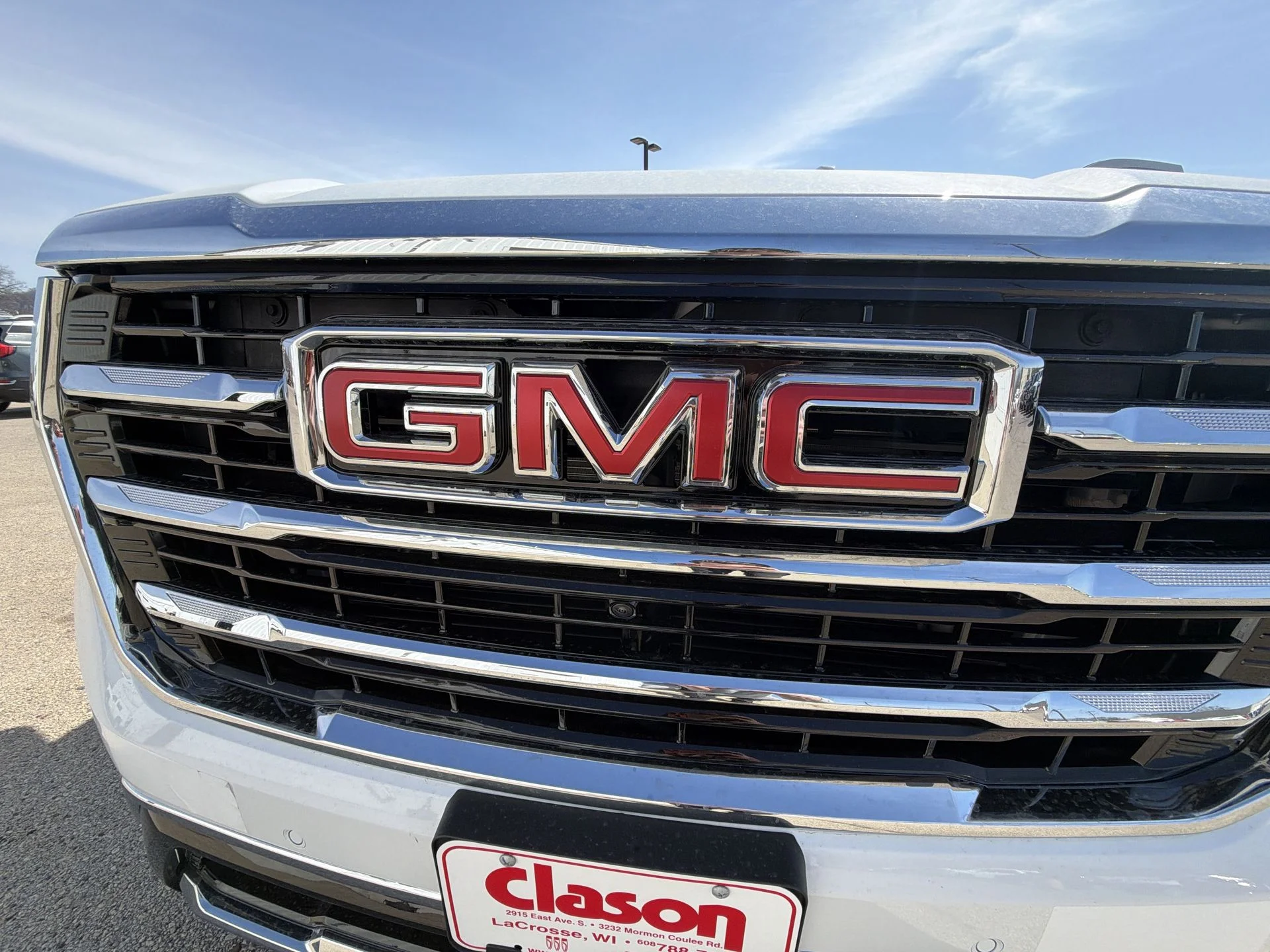 New 2026 Summit White GMC Elevation image 56