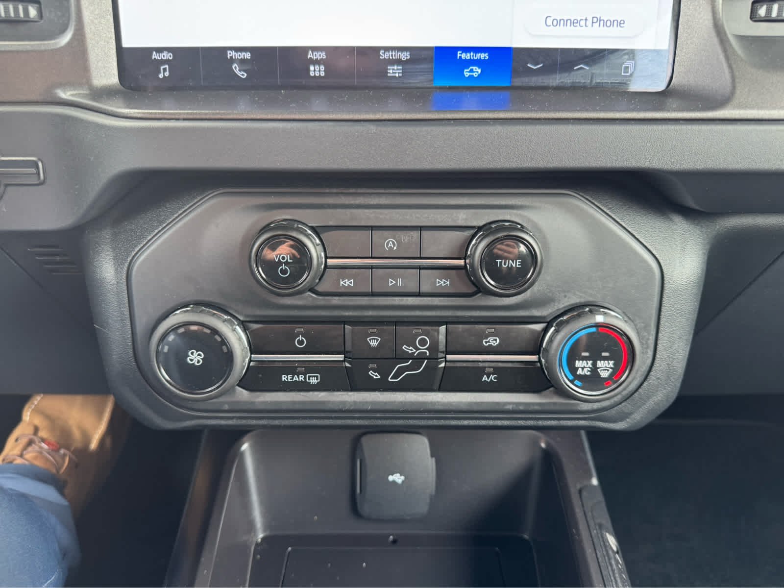 Certified Used 2025 Carbonized Gray Ford Base image 19