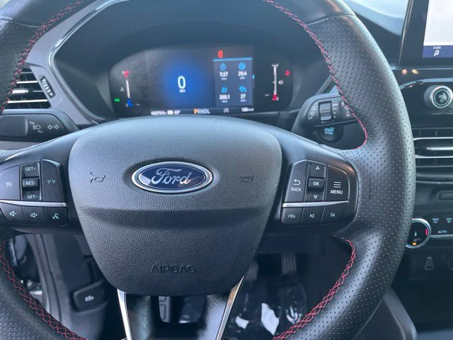 Used 2025 Gray Ford ST-Line image 19
