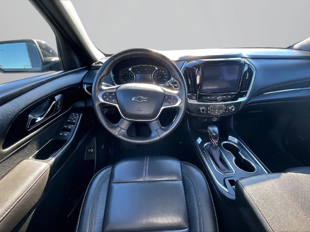 Used 2022 Black Chevrolet RS image 4
