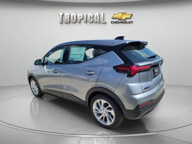 New 2027 Sterling Grey Metallic Chevrolet LT image 2