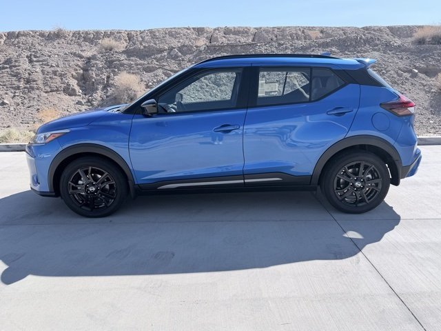 2021 Nissan Kicks SR photo 4