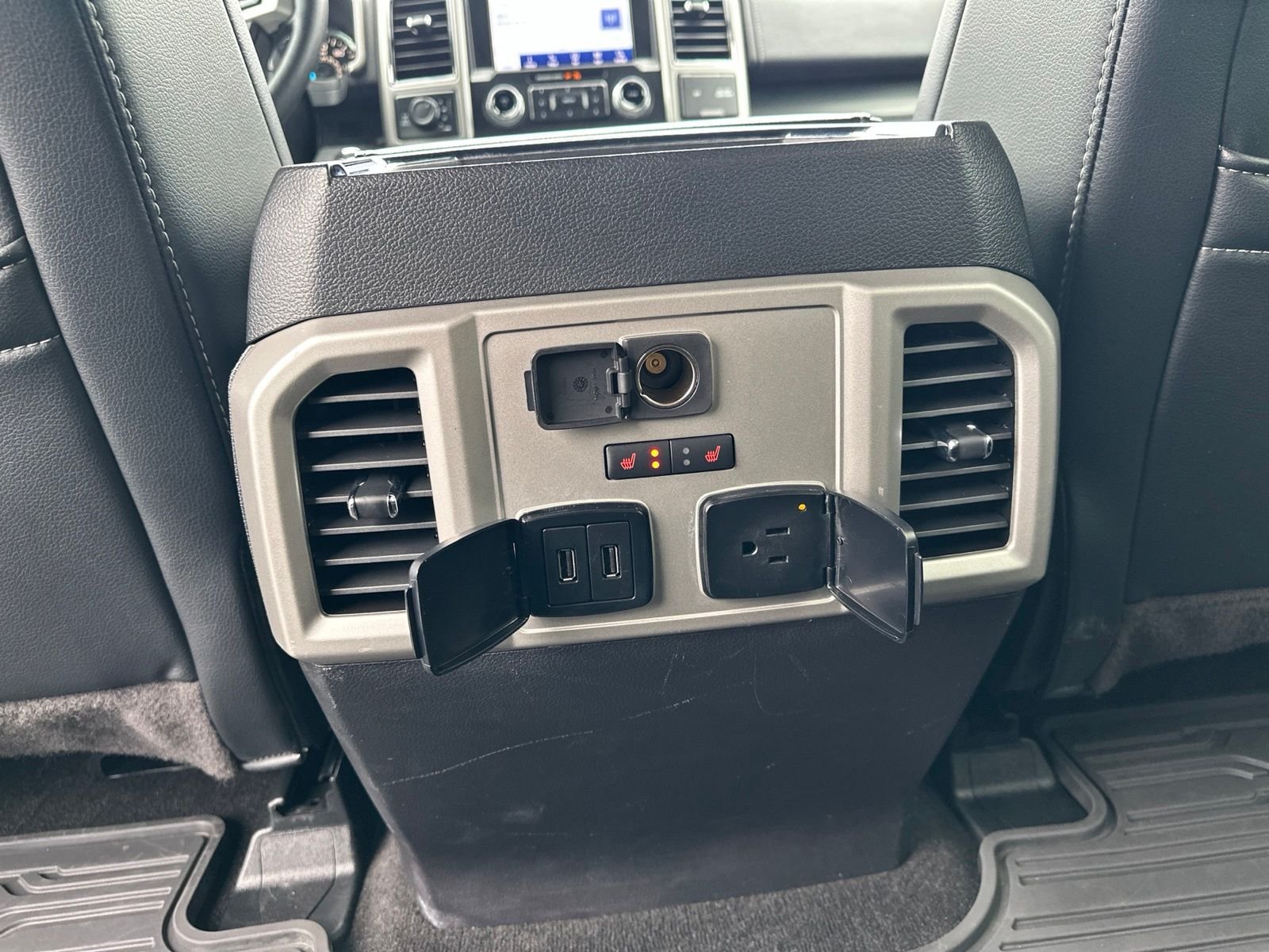 Used 2019 Gray Ford Lariat image 26