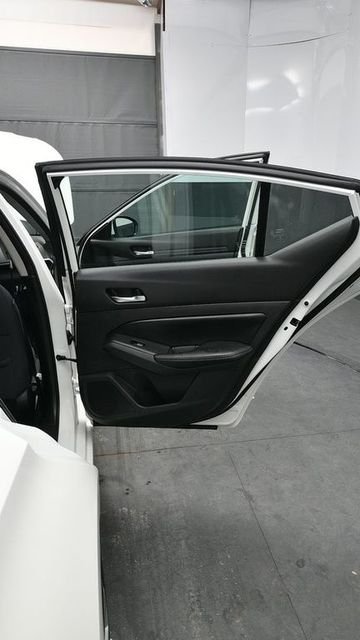 Used 2020 White Nissan 2.5 S image 15