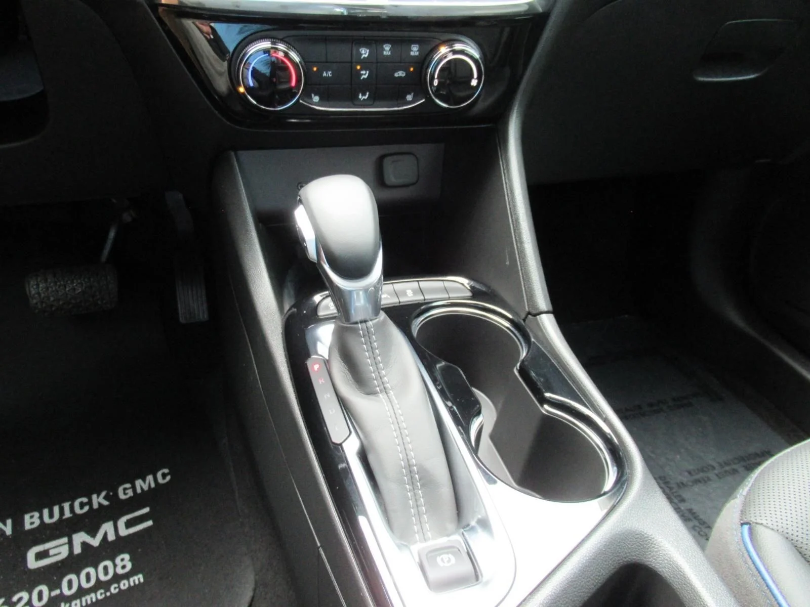 Used 2025 Blue Buick Sport Touring image 27