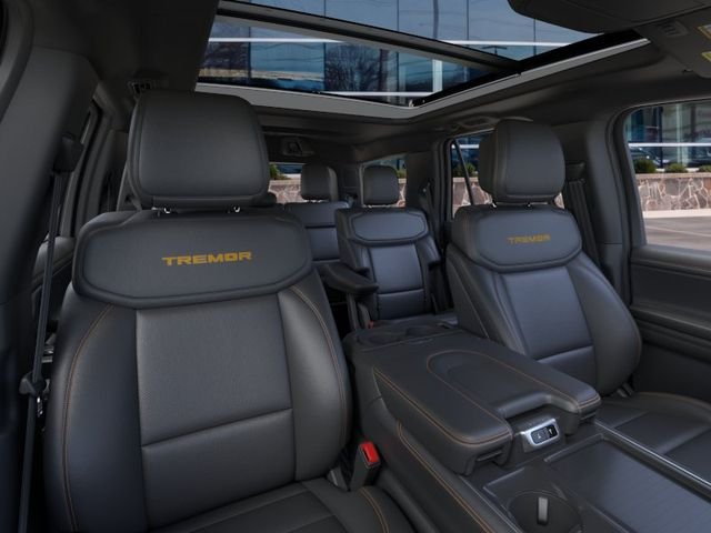 New 2026 Star White Metallic Tri-Coat Ford Tremor image 10