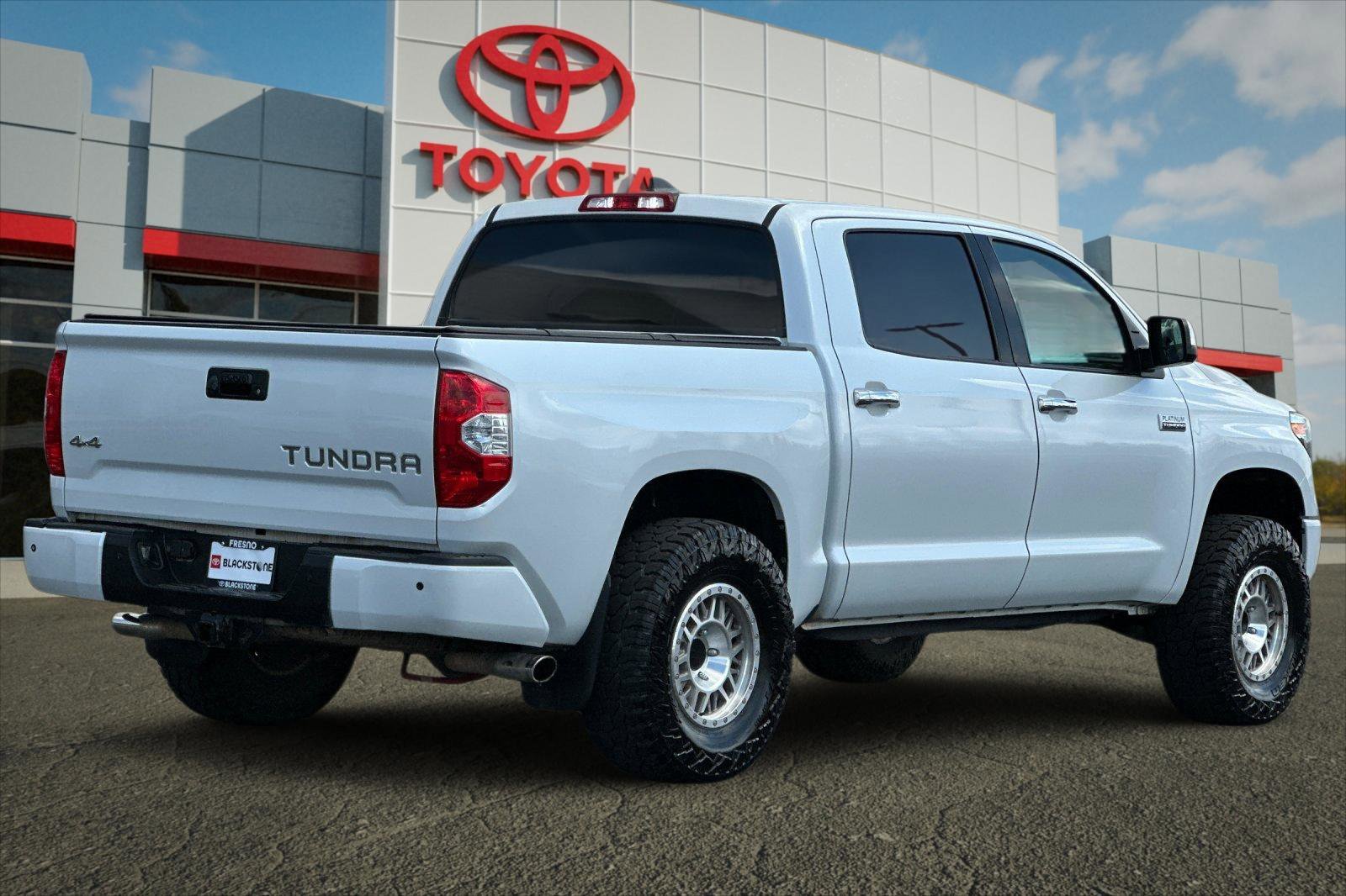 Used 2021 Wind Chill Pearl Toyota Platinum image 3