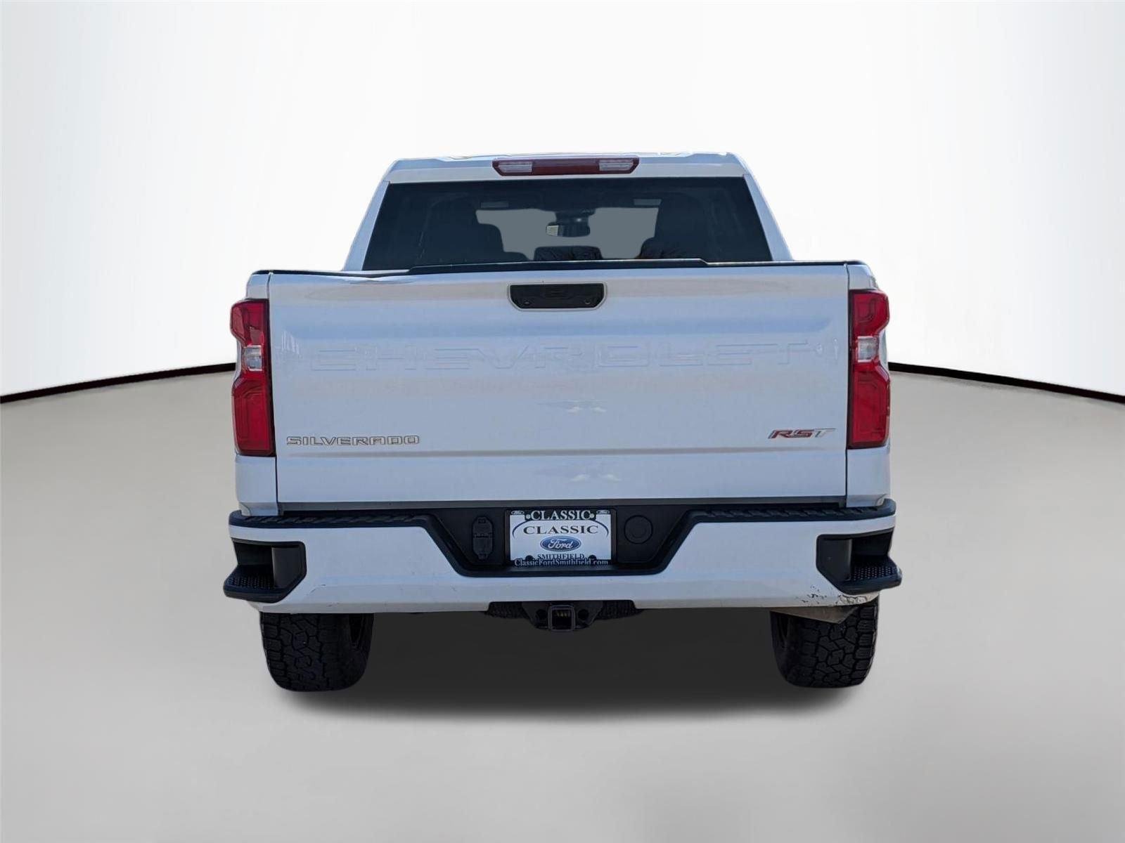 Used 2023 Summit White Chevrolet RST image 4