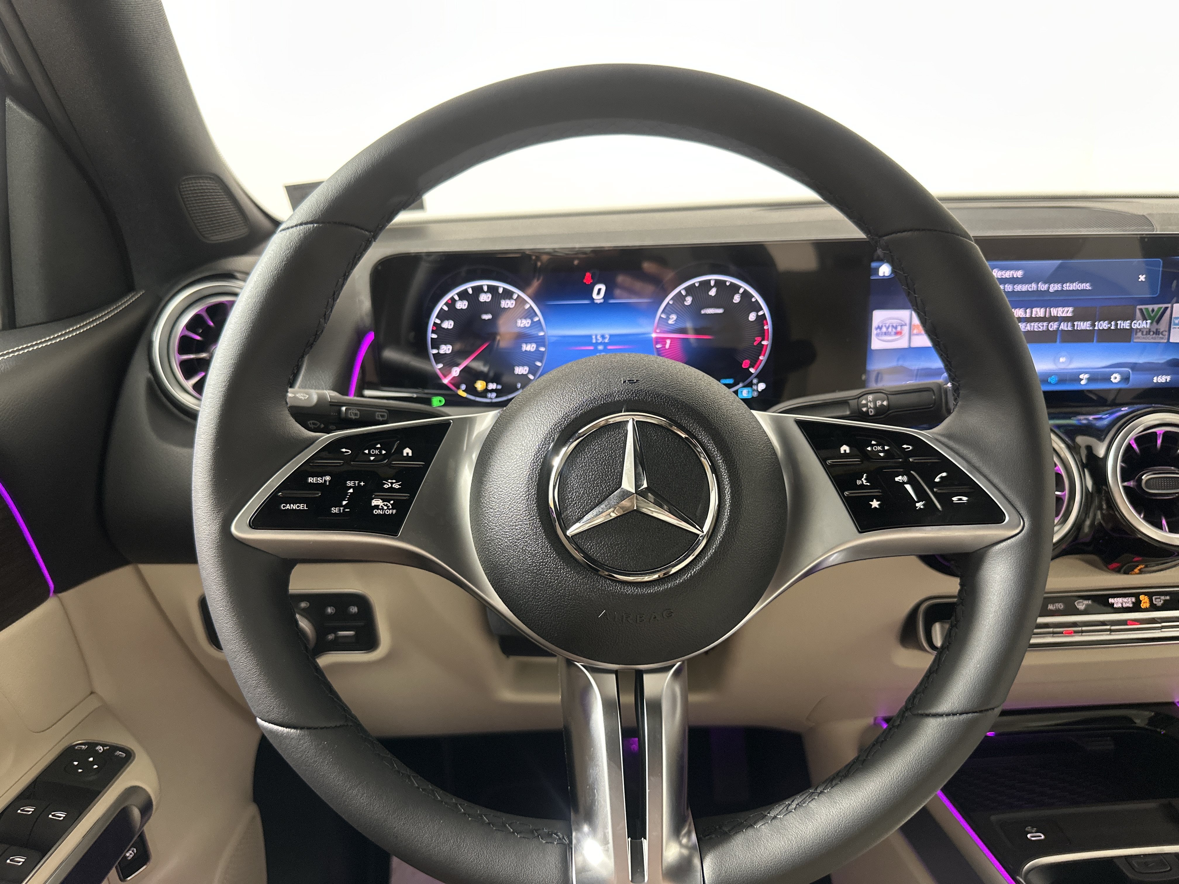 New 2026 Mountain Grey Metallic Mercedes-Benz GLB 250 image 12