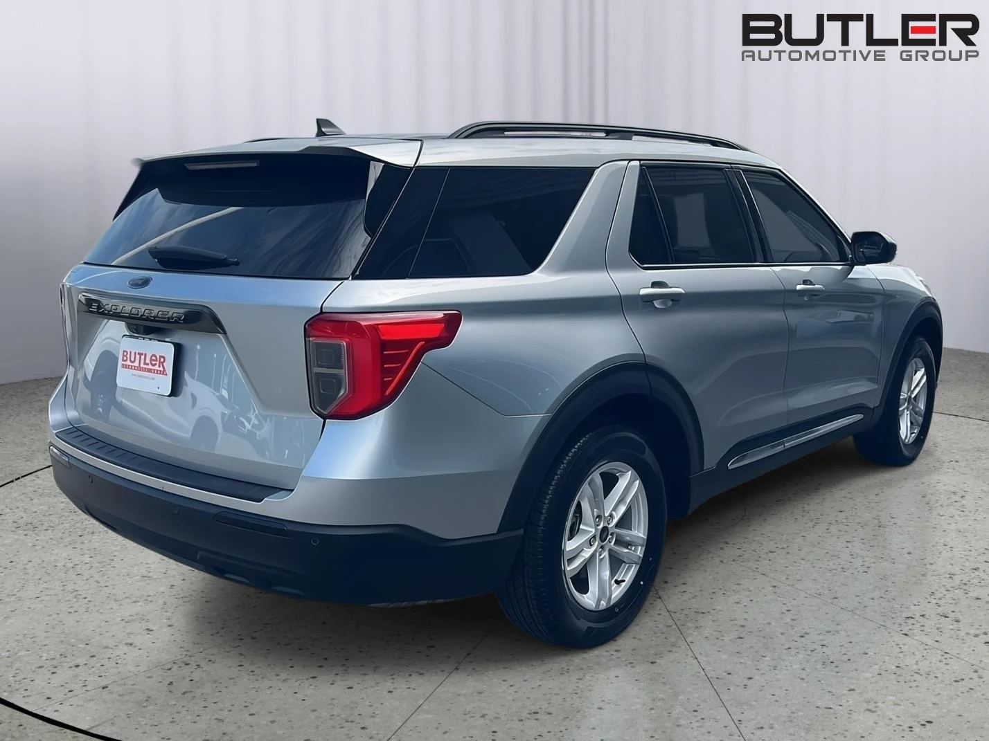 Certified Used 2024 Iconic Silver Ford XLT image 6