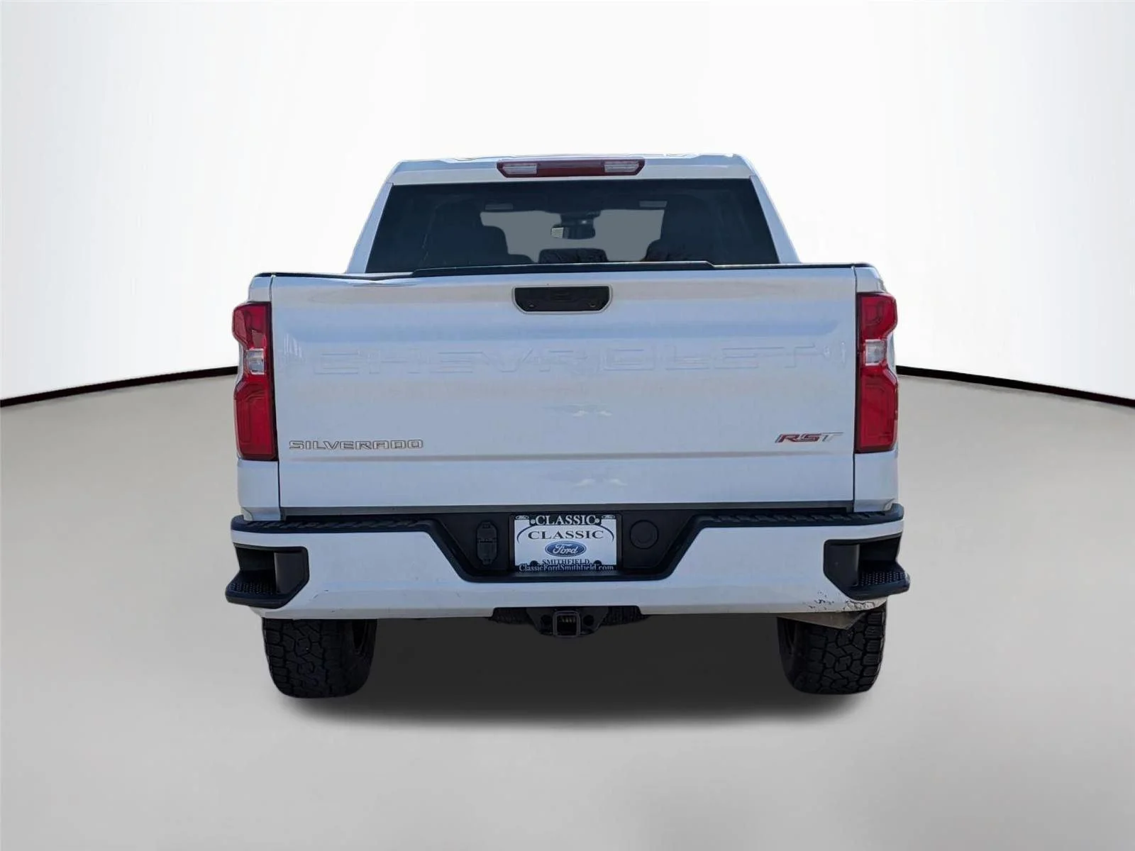 Used 2023 Summit White Chevrolet RST image 4