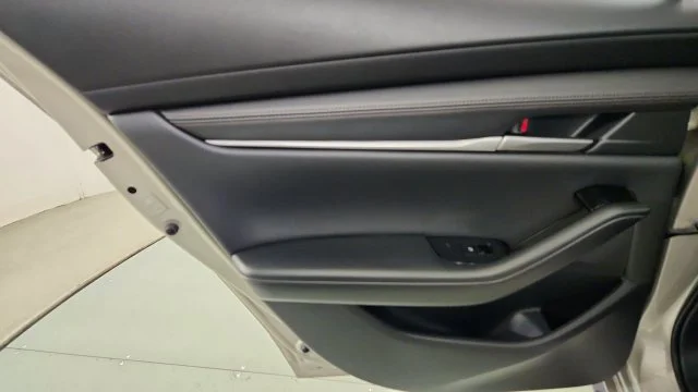 New 2026 Platinum Quartz Metallic Mazda 2.5 S Preferred image 25