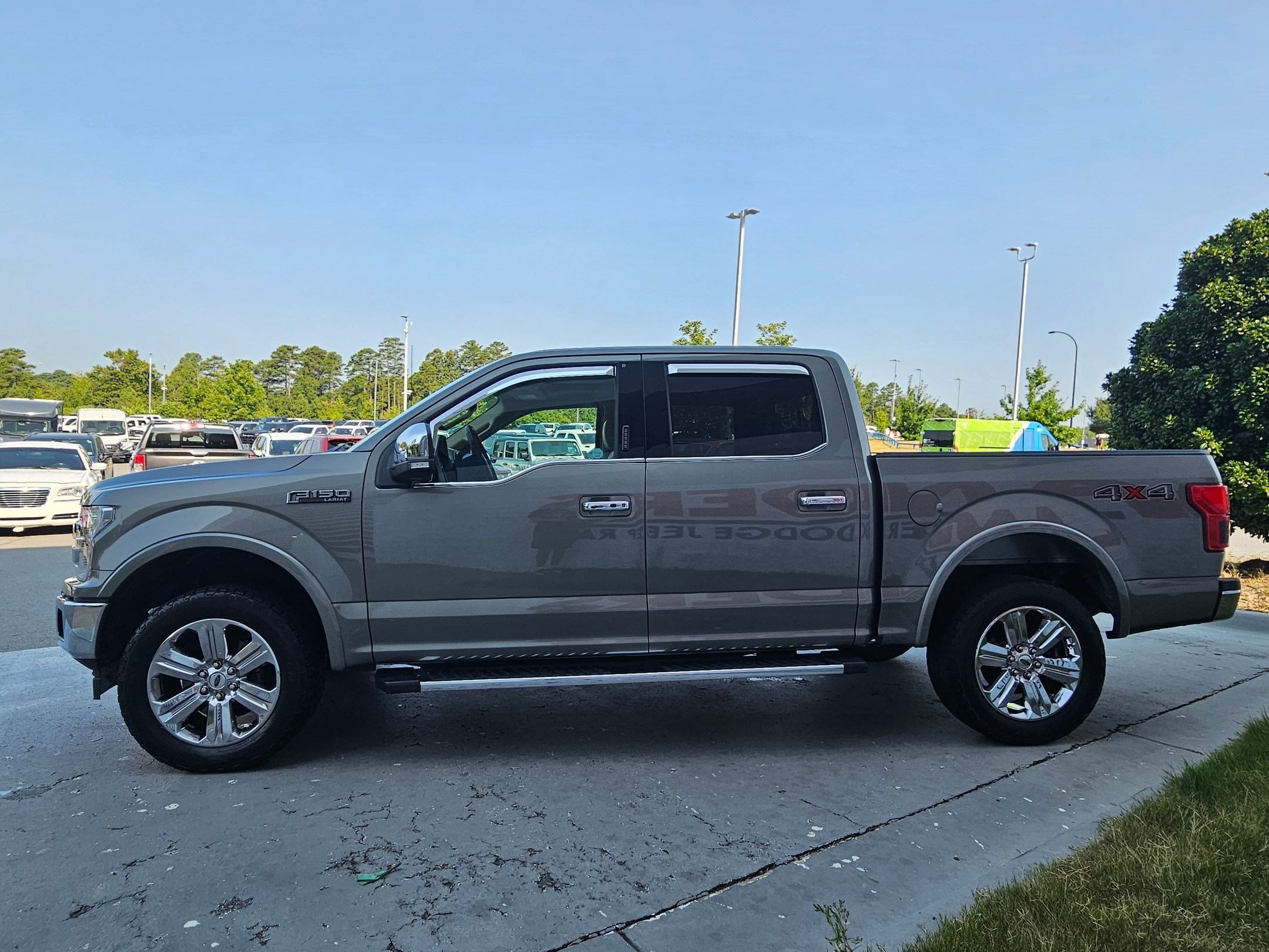 Used 2019 Silver Spruce Metallic Ford LARIAT image 4