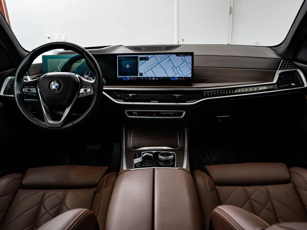 Used 2024 Skyscraper Grey Metallic BMW xDrive40i image 34