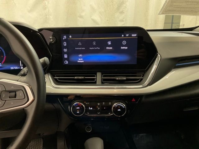 Used 2025 Red Chevrolet LT image 17