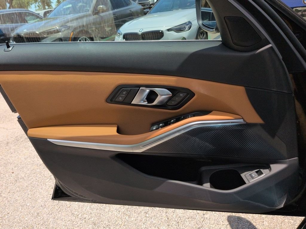 New 2026 Jet Black BMW 330i image 30