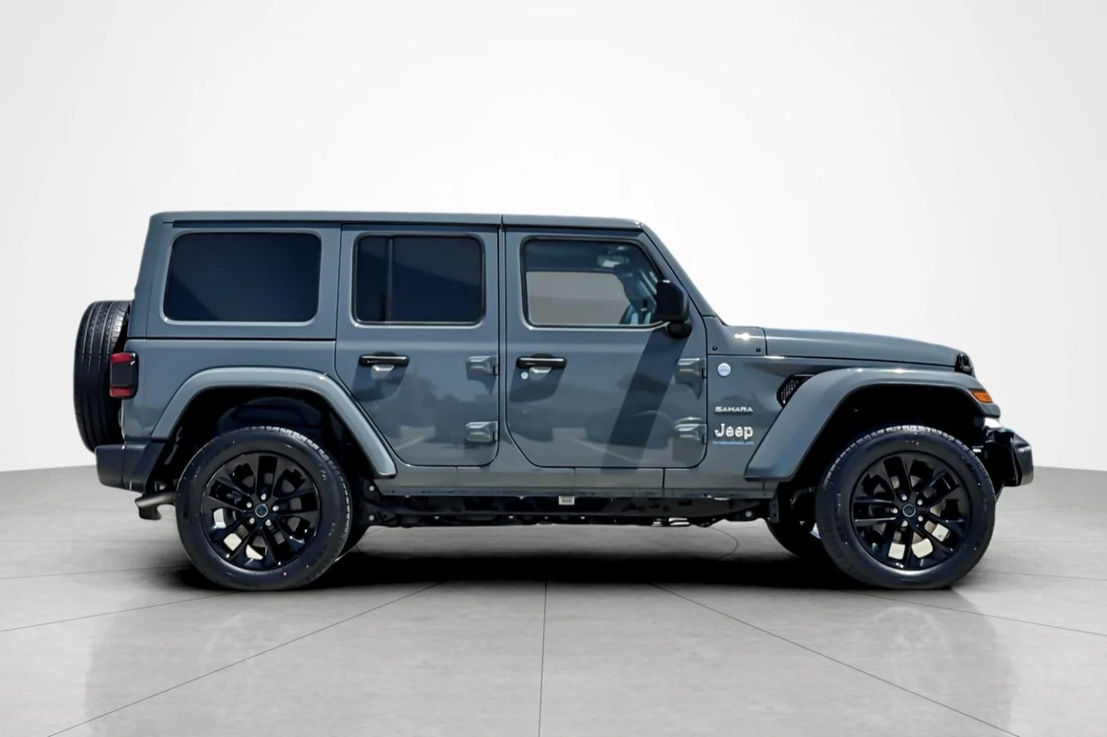 Used 2024 ANVIL CLEAR-COAT Jeep Sahara image 6