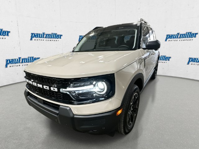 Certified Used 2025 Beige Ford Outer Banks image 1