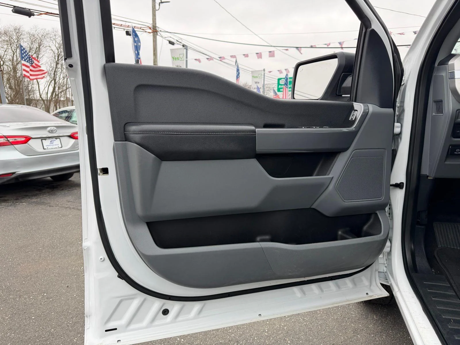 2022 Ford F-150 XLT - Photo 25