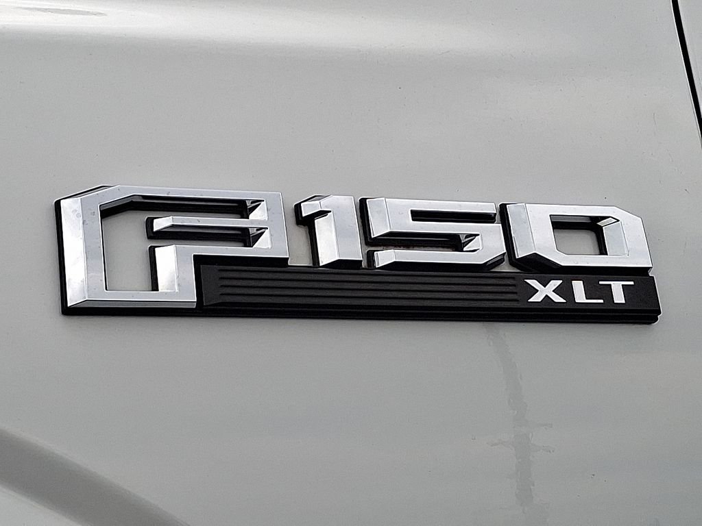 Used 2017 White Ford  image 30