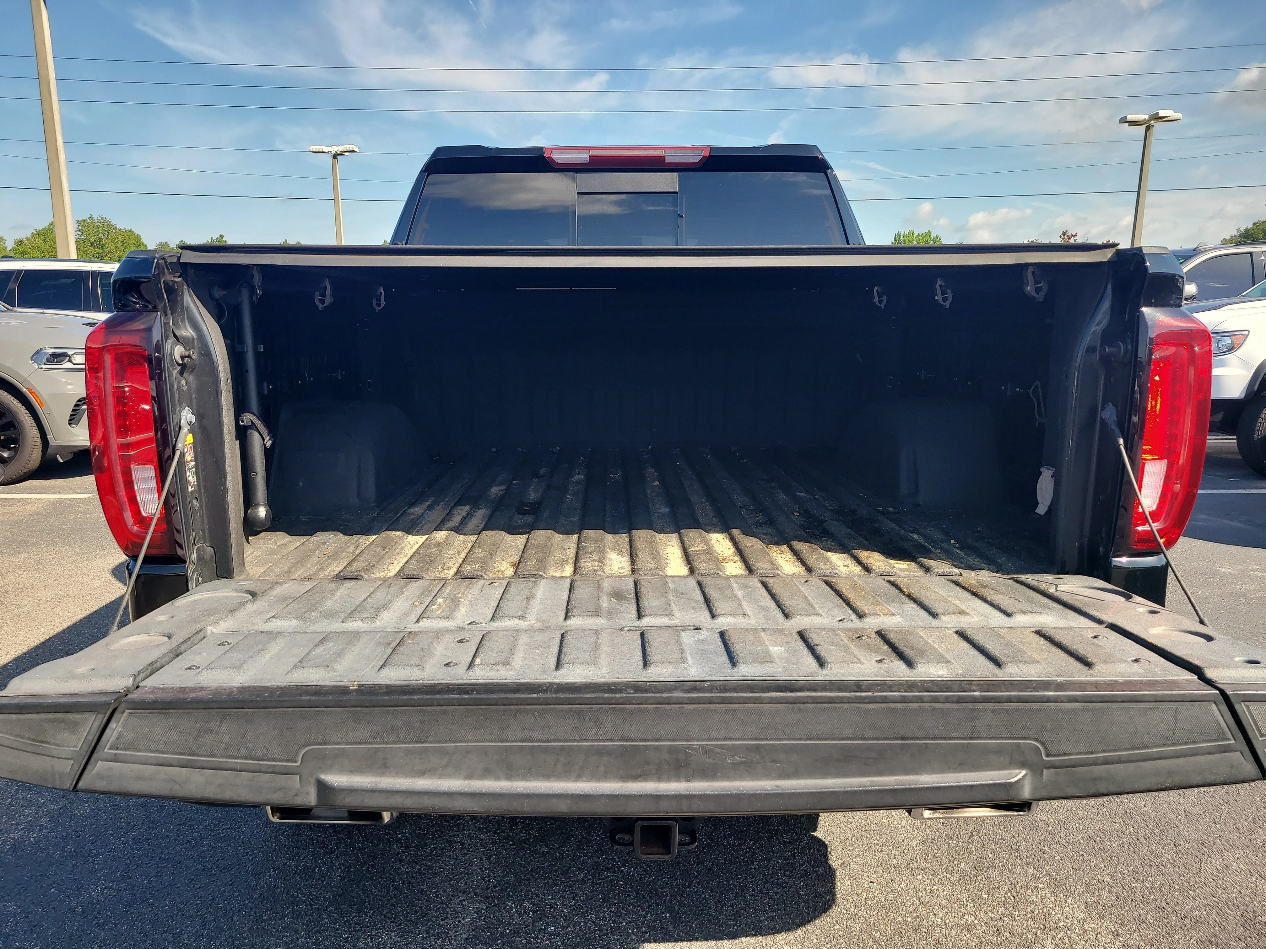 Used 2022 Onyx Black GMC Denali image 8