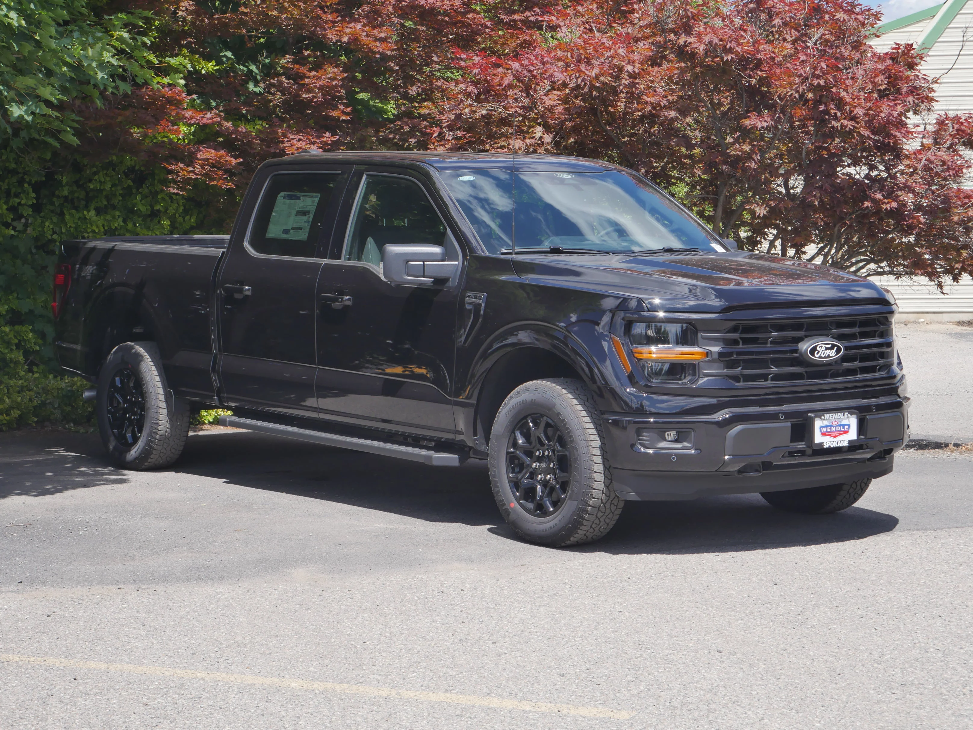 New 2026 Agate Black Metallic Ford XLT image 33