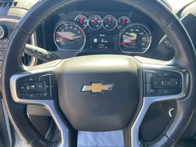 Used 2019 IRIDESCENT PEARL TRICOAT Chevrolet LTZ image 13