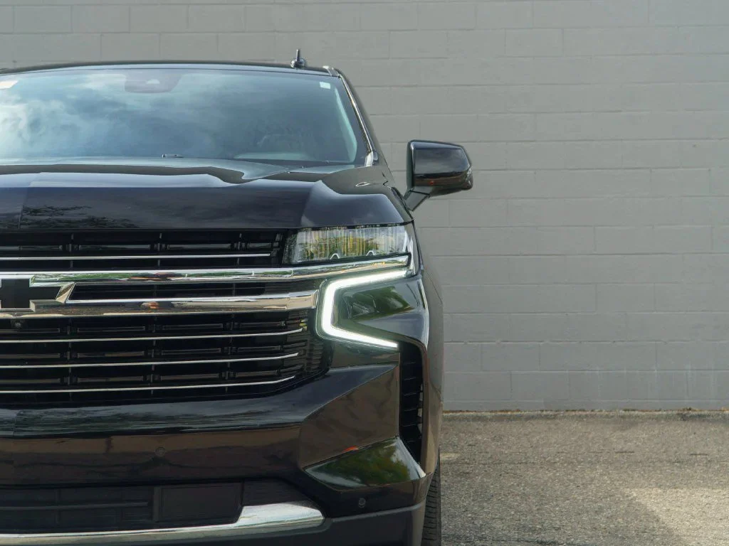 Used 2023 BLACK Chevrolet LT image 12