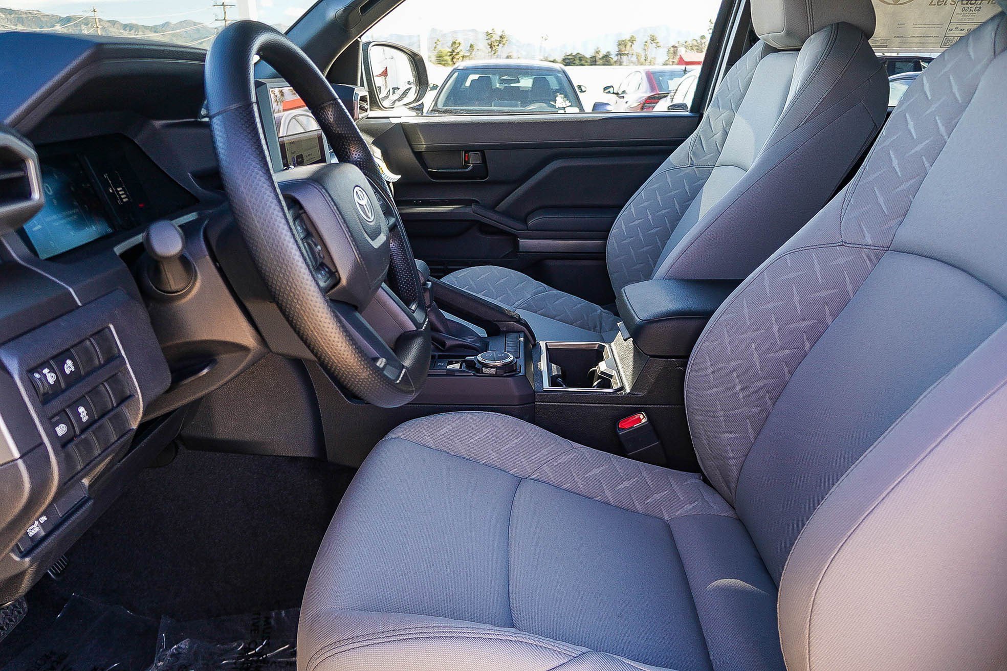 2026 Toyota Tacoma SR5 - Photo 22