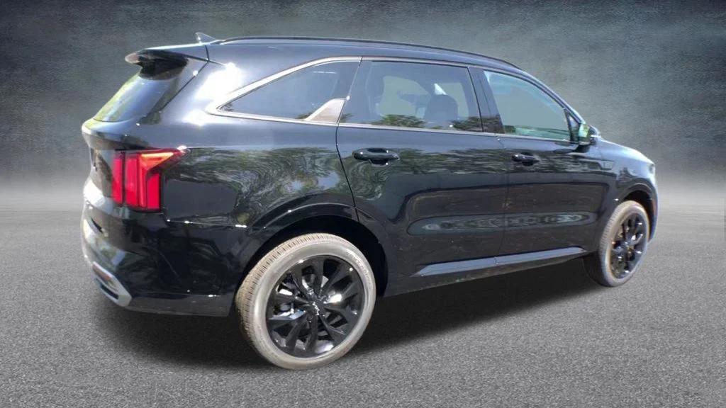 Used 2022 Black Kia SX image 24