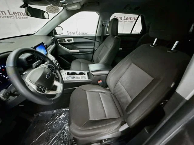 Used 2023 Gray Metallic Ford XLT image 20