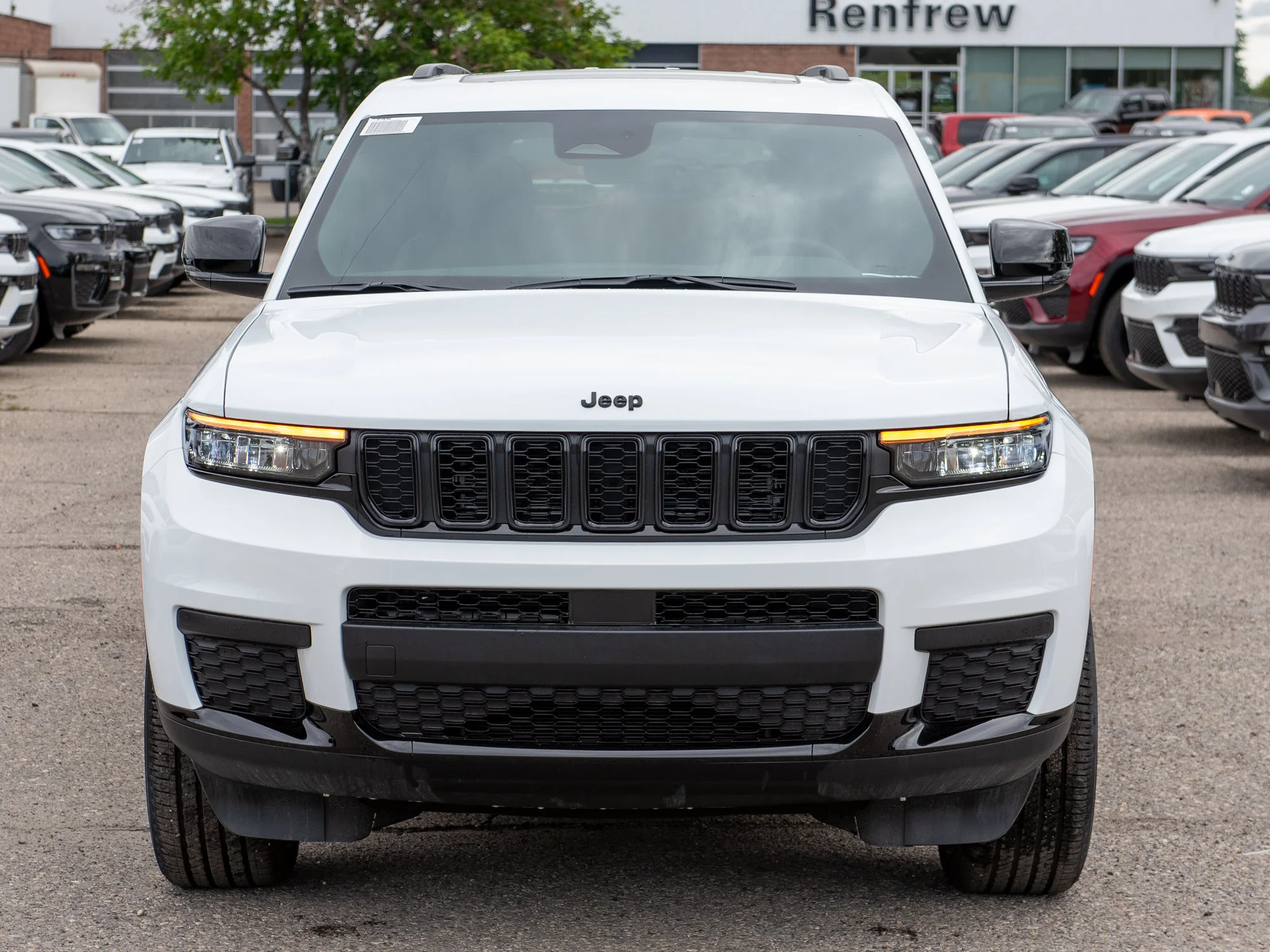 New 2025 White Jeep Altitude* image 7