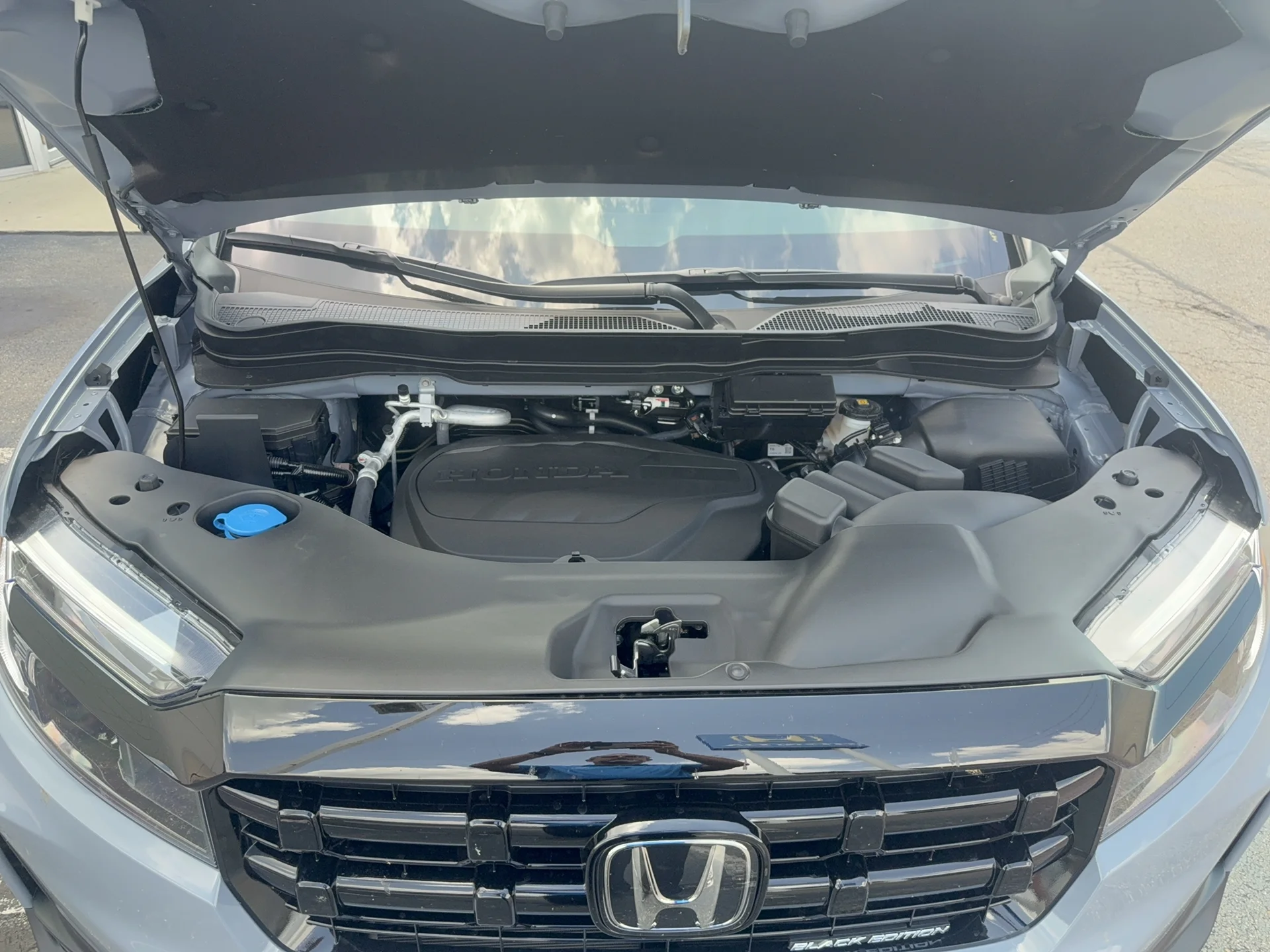 New 2026 Sonic Gray Pearl Honda Black Edition image 16