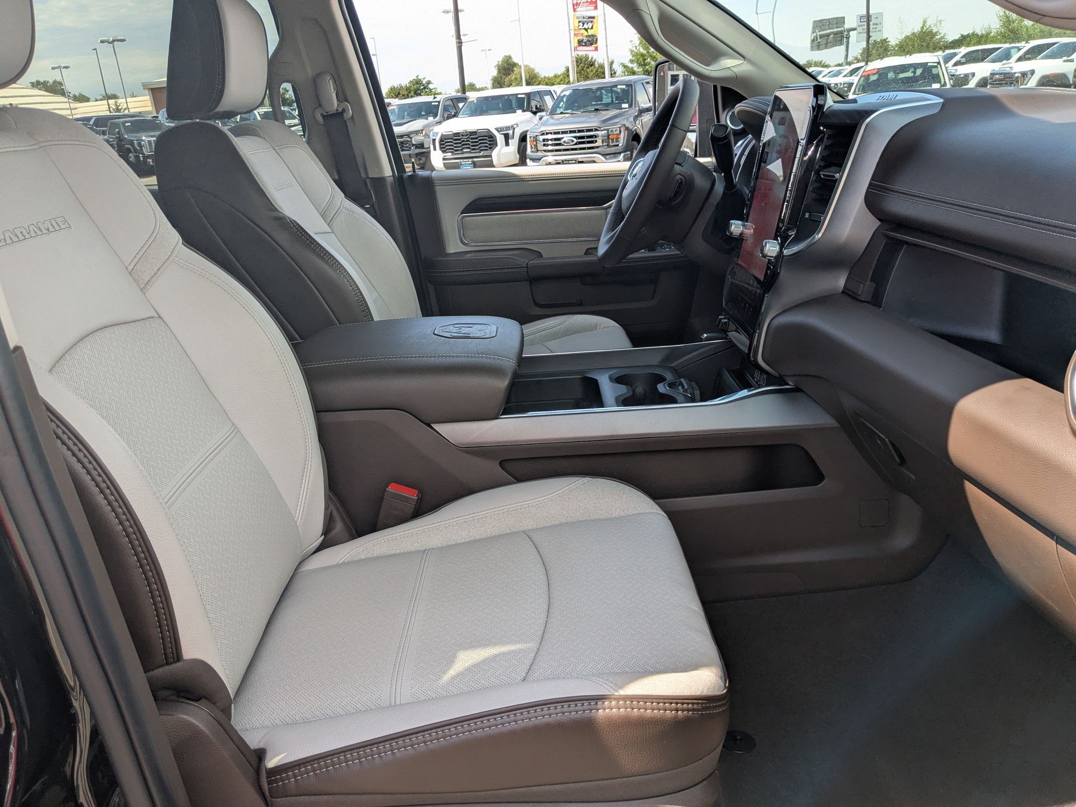 2025 RAM Ram 2500 Pickup Laramie - Photo 30