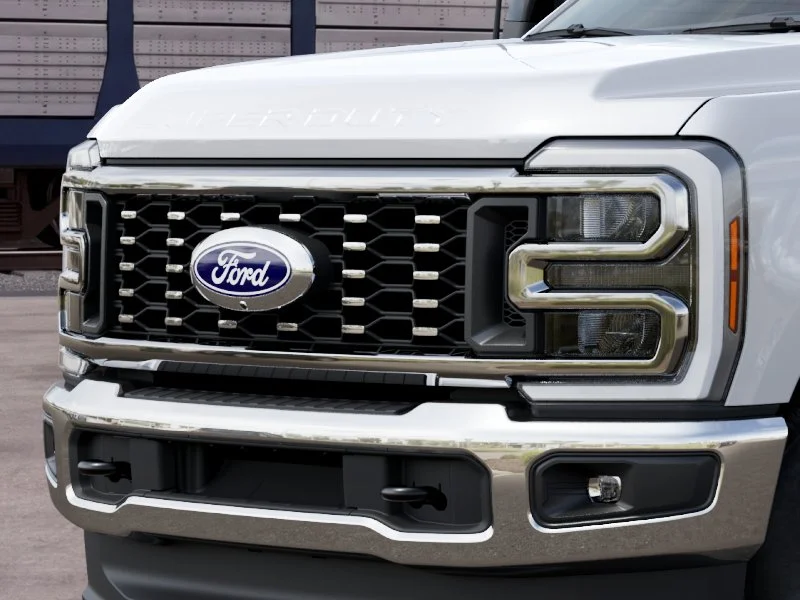 New 2027 Oxford White Ford F-350® Lariat® image 29