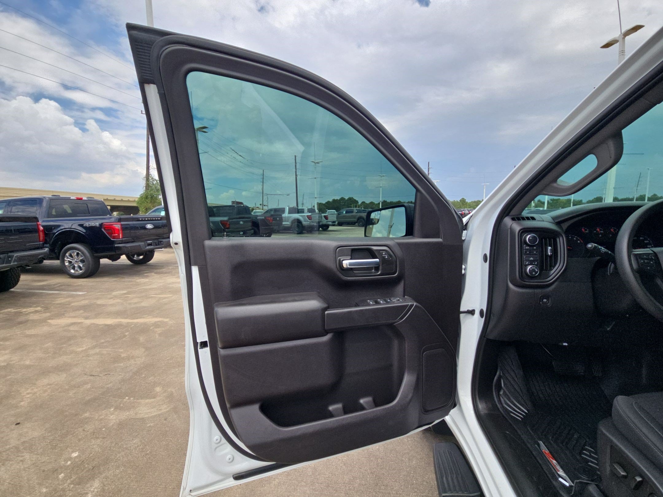 Used 2023 Summit White Chevrolet Custom Trail Boss image 11