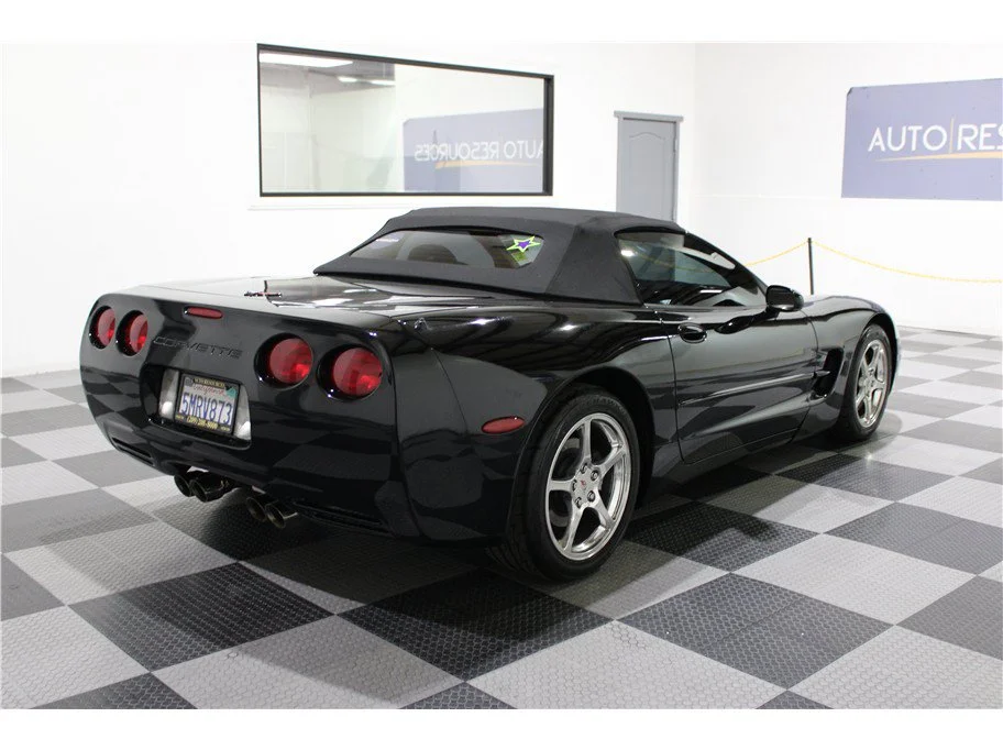 Used 2002 Black Chevrolet Convertible 2D image 4