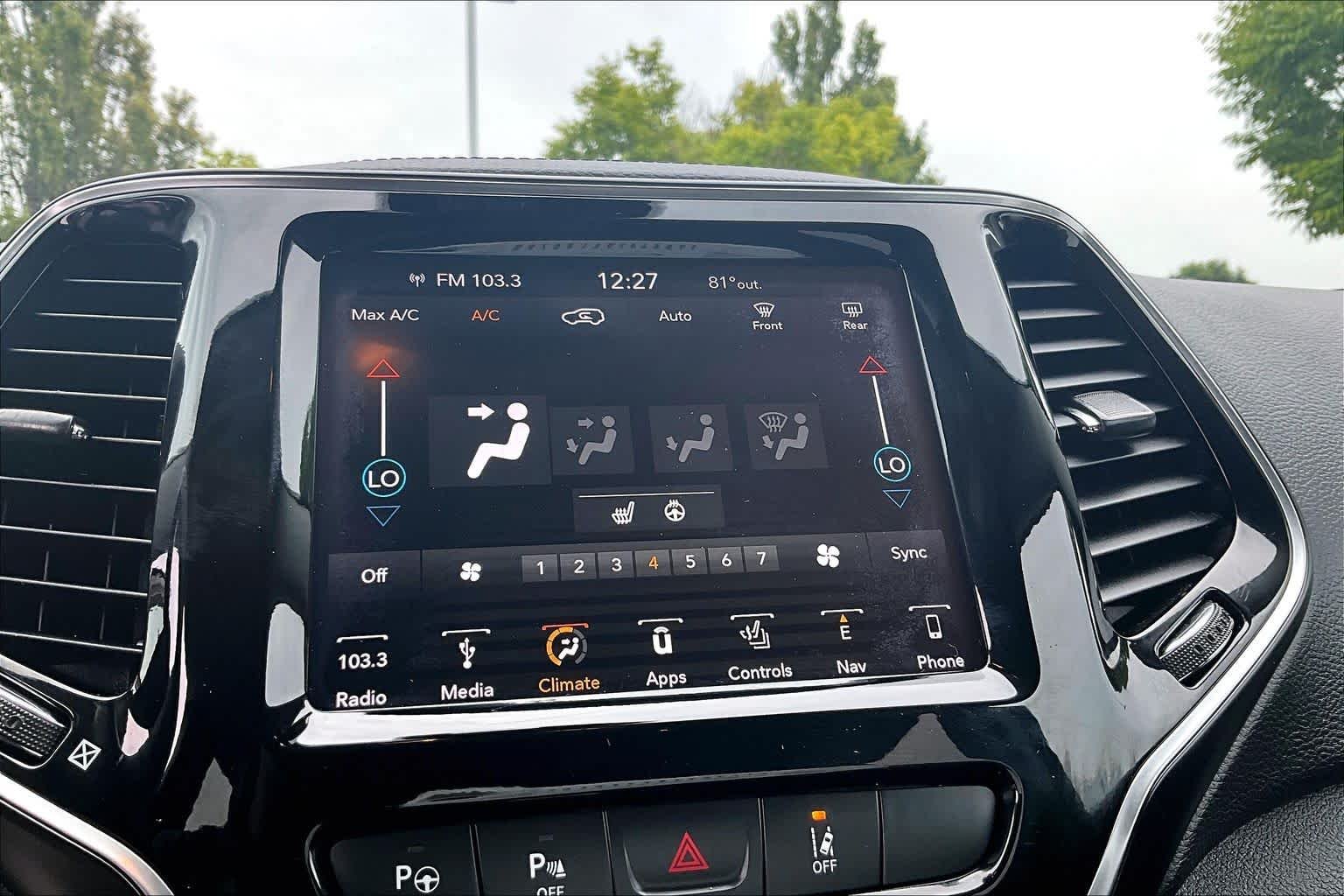 Used 2019 Bright White Clearcoat Jeep Limited image 33