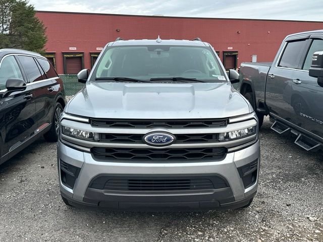 Used 2024 Silver Ford XLT image 2