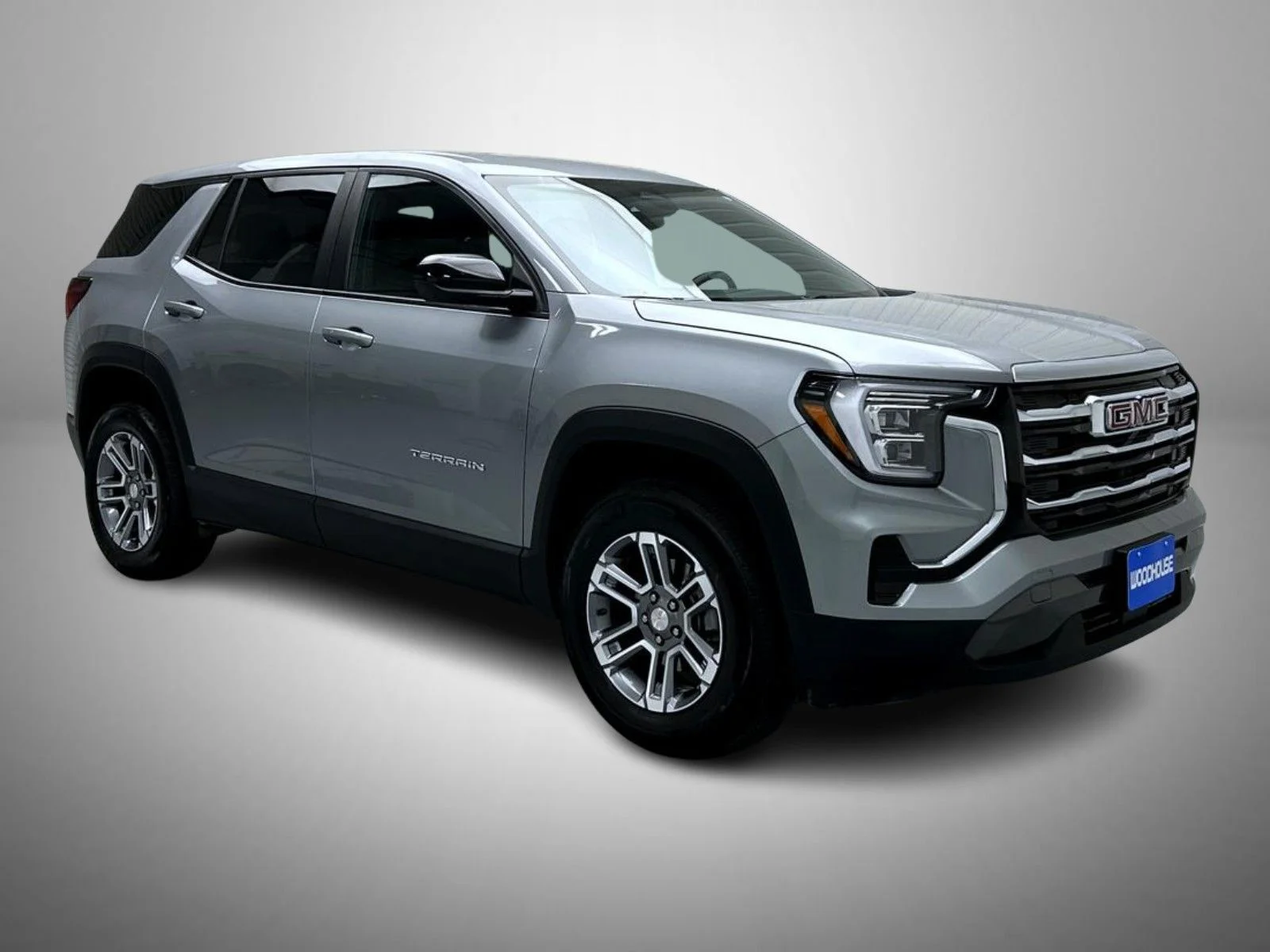 Used 2026 Silver GMC Elevation image 3