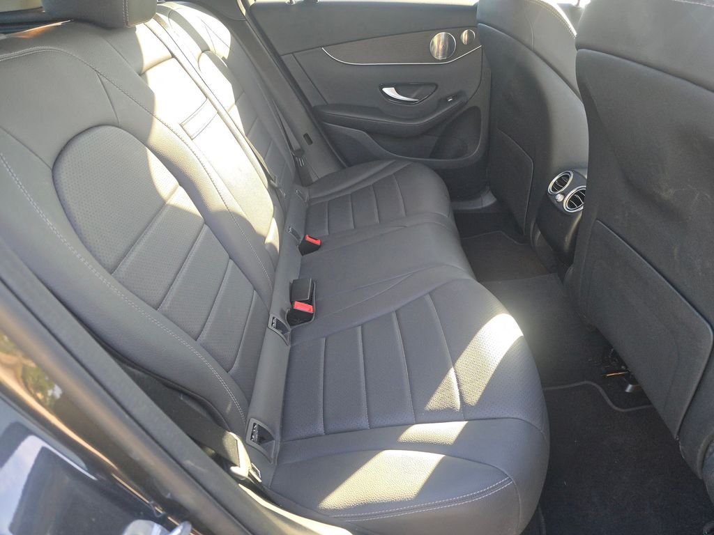 Used 2020 Graphite Gray Metallic Mercedes-Benz GLC 300 image 20