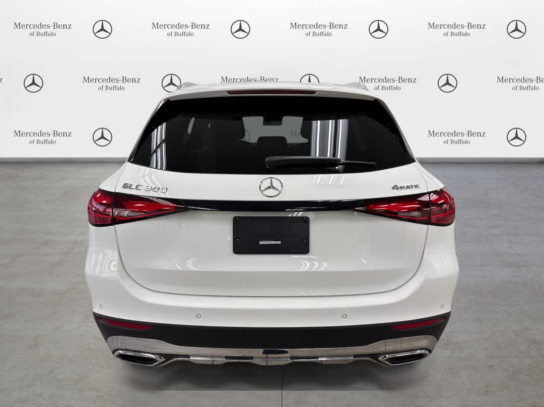 Used 2026 Polar White Mercedes-Benz GLC 300 image 6