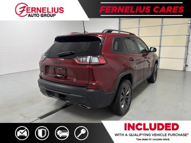 Used 2021 Red Jeep Latitude Lux image 8