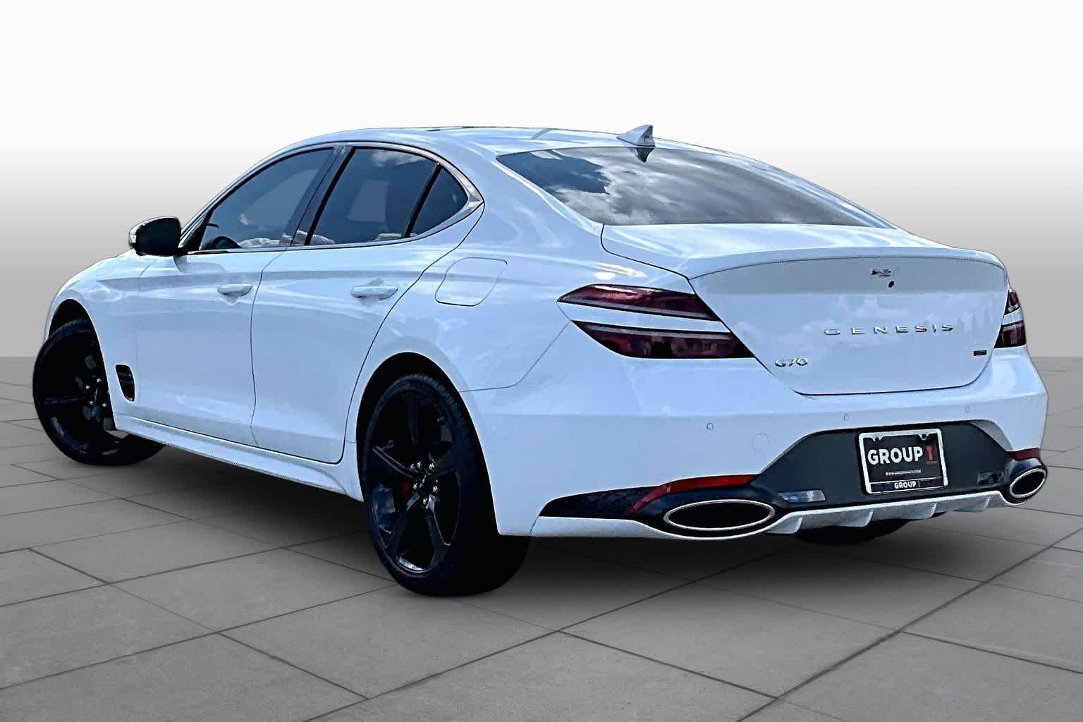 Used 2026 Alta White Genesis 3.3T Sport Prestige image 24