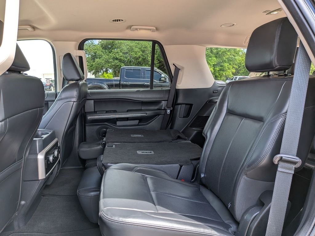 Used 2024 Black Ford XLT image 26
